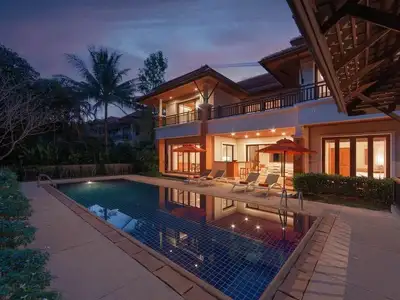 Luxurious 4-bedroom pool 200 villa for rent with a stunning lake view in the Bang Tao area
