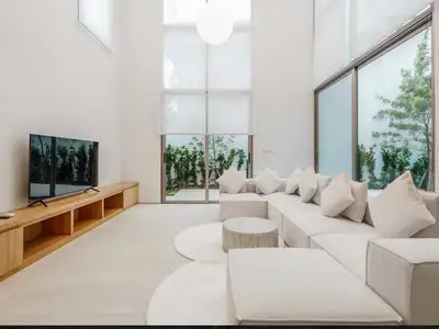 Modern & Minimalist 4-Bedroom Villa in Phuket for sale