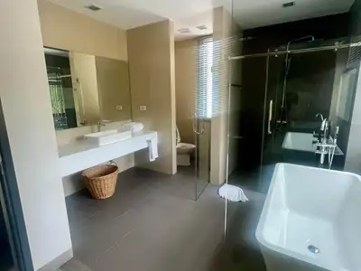 Brand New 5-Bedroom Villa for Rent in Laguna Park 2, Phuket