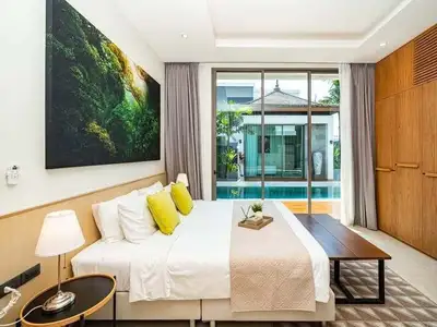 Luxury 5-Bedroom Pool Villa for Rent in Pasak