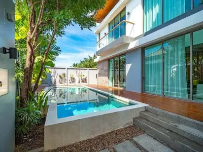 Luxury 5-Bedroom Pool Villa for Rent in Pasak
