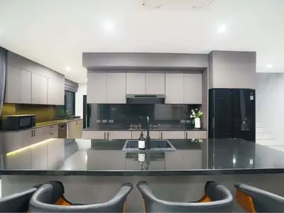 Luxurious 6-Bedroom Pool Villa for Rent in Bang Tao