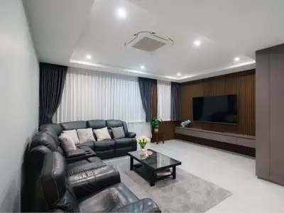 Luxurious 6-Bedroom Pool Villa for Rent in Bang Tao