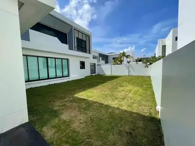 Exquisite 4-Bedroom Villa Near IKEA Phuket with Modern Amenities