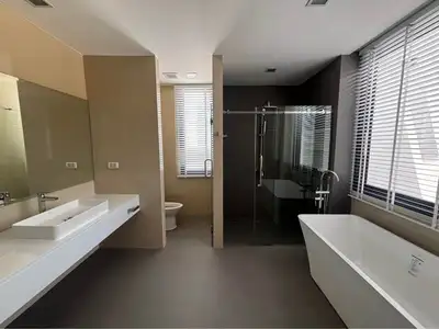 Exclusive 5-Bedroom Pool Villa for Rent in Laguna Park 2 – Brand New