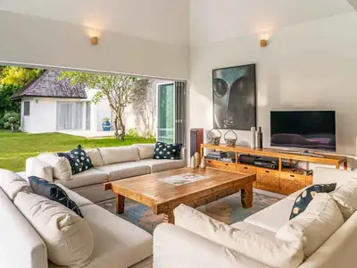 Expansive 5-Bedroom Private Pool Villa for Rent in Layan, Phuket
