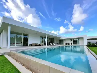 Elegant 4-Bedroom Pool Villa for Rent in Bang Jo, Phuket