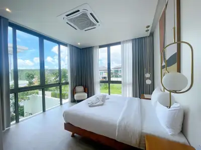 Villa for Sale in Pasak, 4-Bedroom Villa with Private Pool | SD10072551