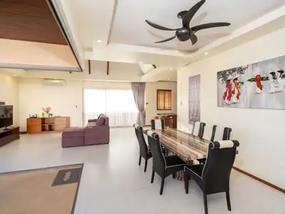 Modern 2-Bedroom Pool Villa For Sale in Rawai, Phuket | SD23072504