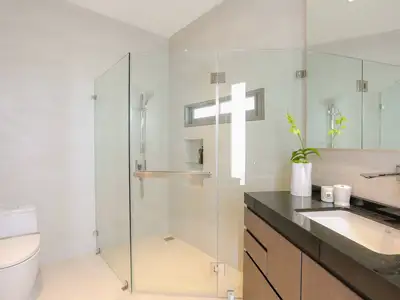 Contemporary 3-Bed Standalone Villa in Choeng Thale, Phuket | SD23072506