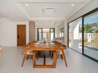 Stunning 4-Bedroom Villa with Pool in Sri Sunthon, Phuket | SI28052601